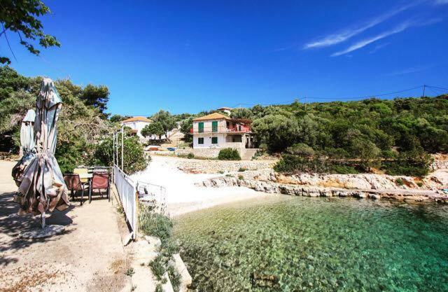 Appartamento Faros Oasis Gdinj Esterno foto